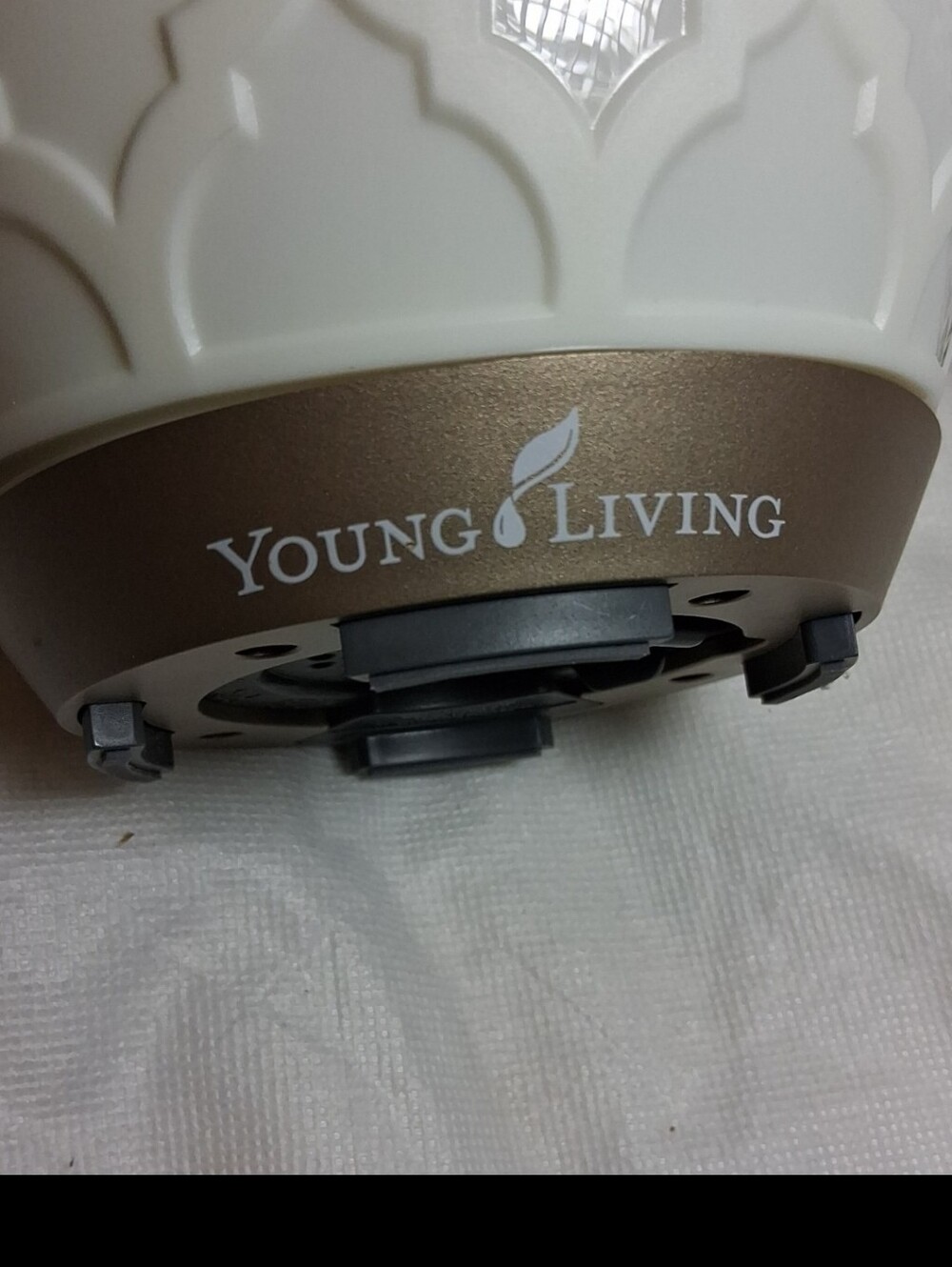 Young Living Diffuser/Bag - Picture 3 of 6